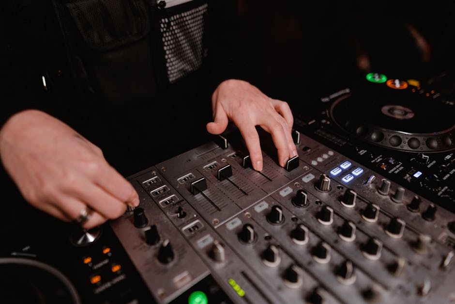How to master DJ scratching in 2026 from beginner to pro level - Building real DJ skills through structured practice and modern tools